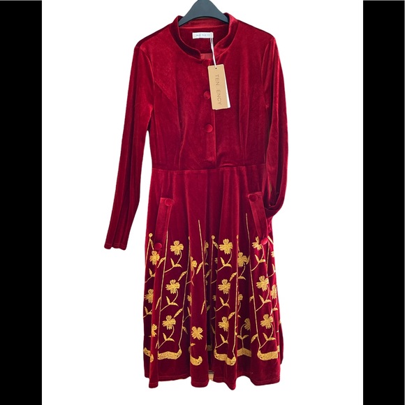 NWT Rich Red Tendency Velour Dress. Size M - Picture 4 of 11